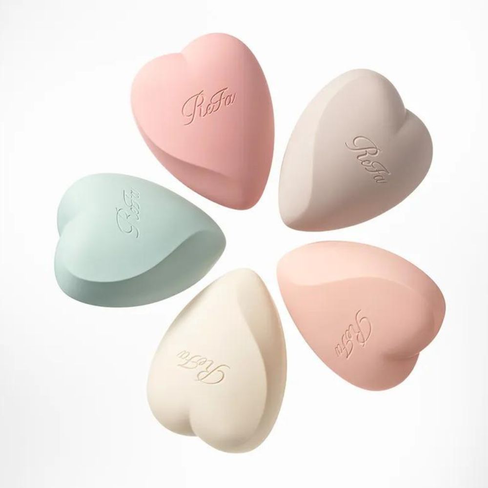 Refa Heart Brush for Scalp - a brush for washing and massage of the scalp.