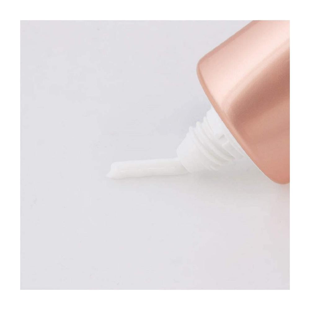 ROHTO MENTHOOLATUM AURA the HAND - rejuvenating and masking hand cream, 70 g.
