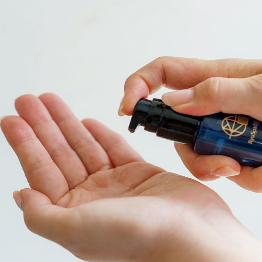 Ryu Spa Kumi Serum - مصل ترطيب مع مقتطفات مخمرة والكولاجين ، 30 مل.
